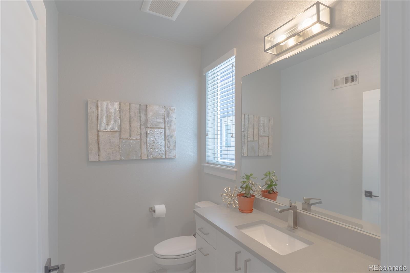 MLS Image #14 for 1573  grove street,denver, Colorado