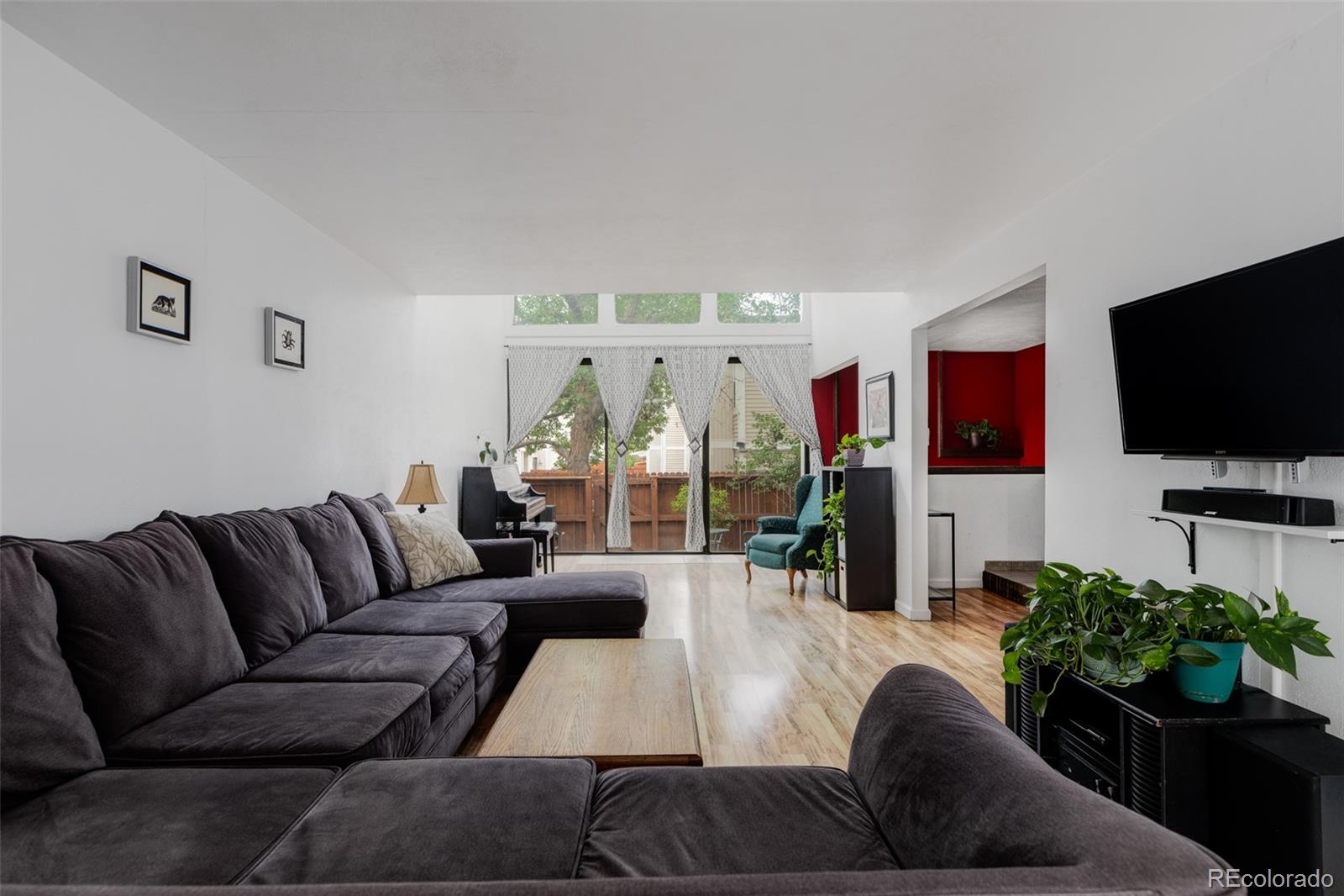 MLS Image #8 for 1050 s monaco street parkway,denver, Colorado