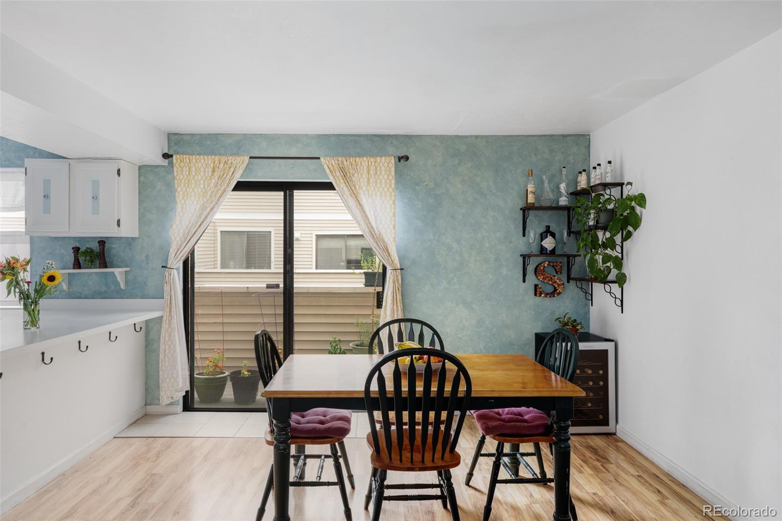 MLS Image #9 for 1050 s monaco street parkway,denver, Colorado