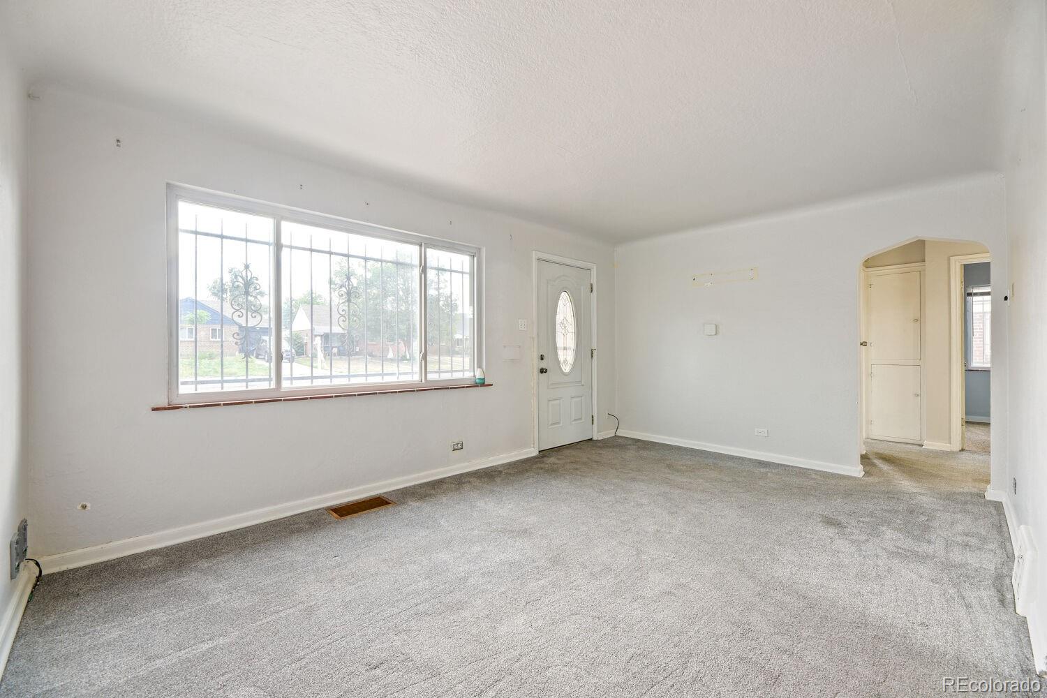 MLS Image #3 for 816 s dale court,denver, Colorado