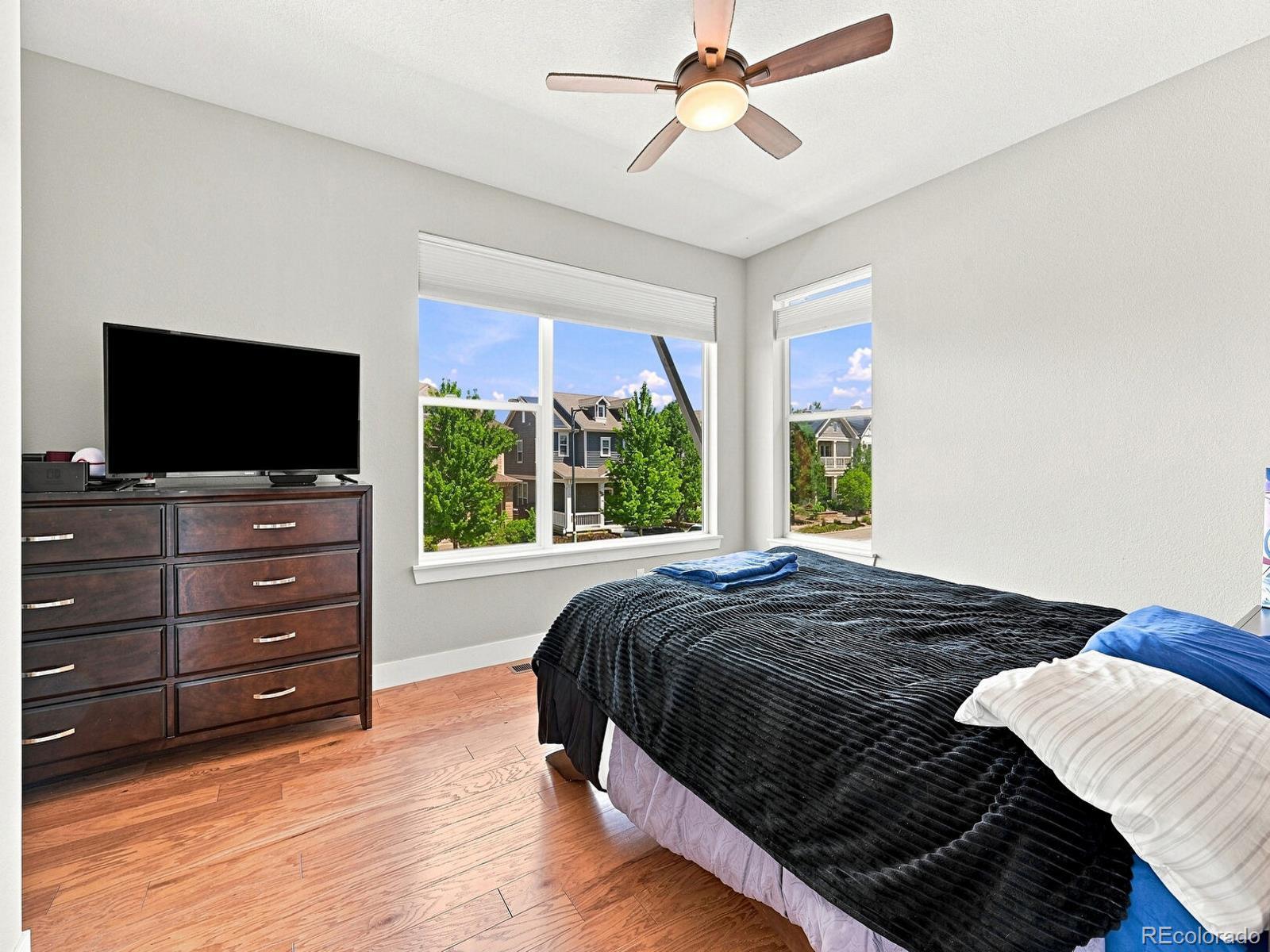 MLS Image #18 for 10730 e 26th avenue,aurora, Colorado