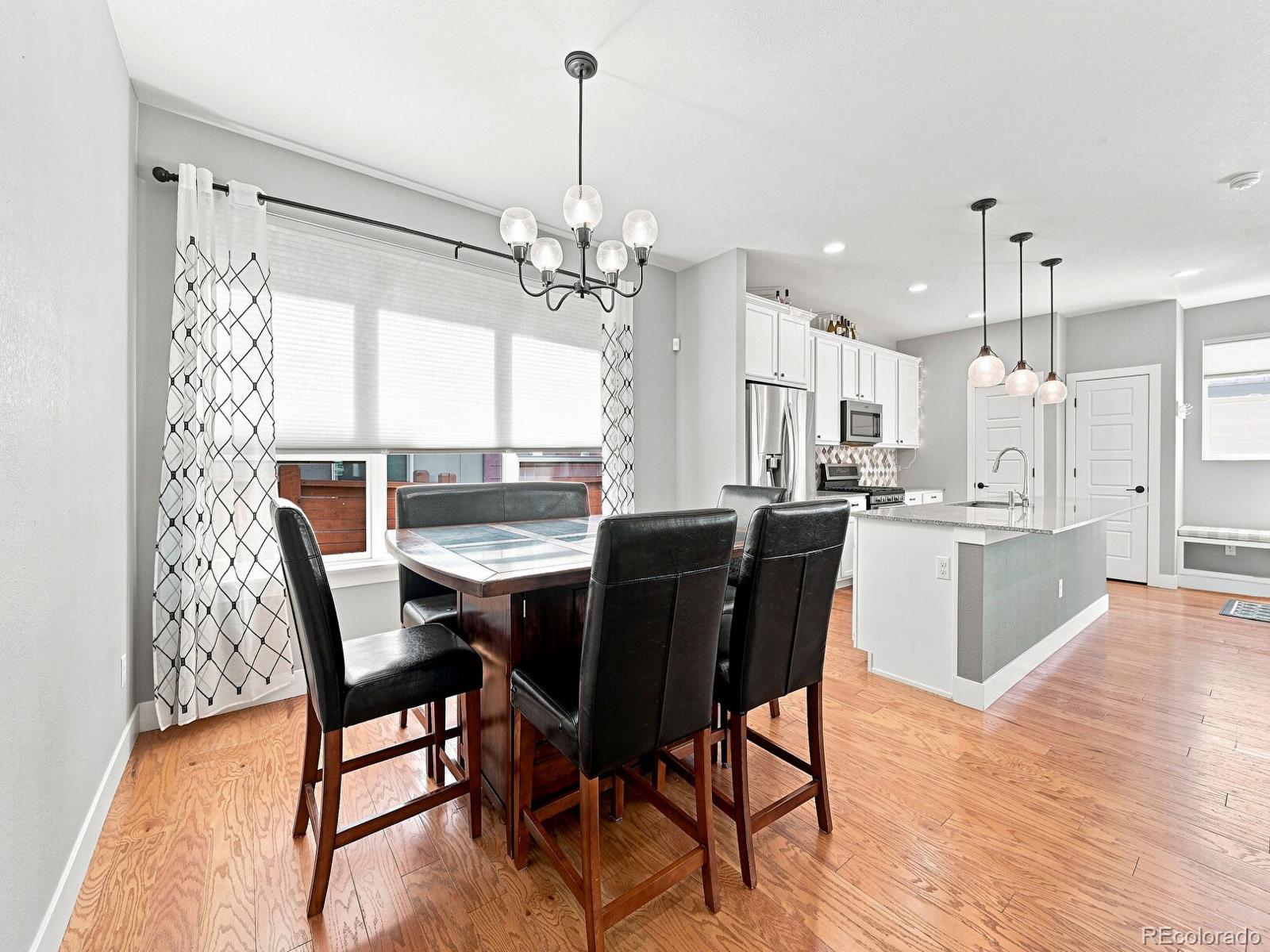 MLS Image #3 for 10730 e 26th avenue,aurora, Colorado