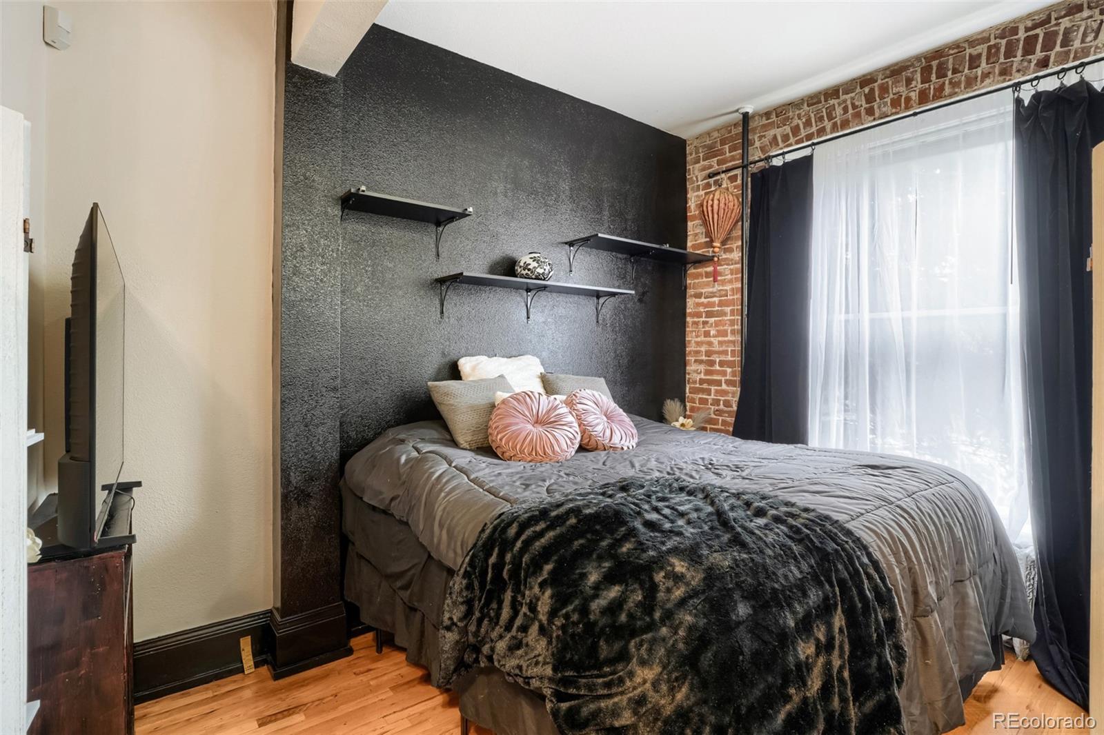 MLS Image #13 for 1368 n downing street 3,denver, Colorado