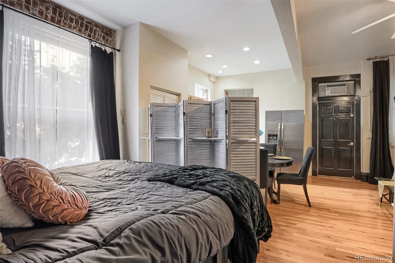 MLS Image #15 for 1368 n downing street 3,denver, Colorado