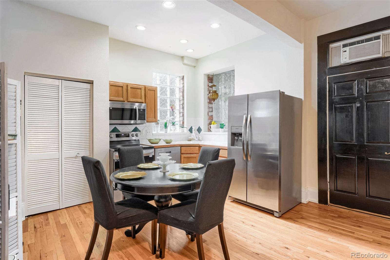 MLS Image #17 for 1368 n downing street 3,denver, Colorado