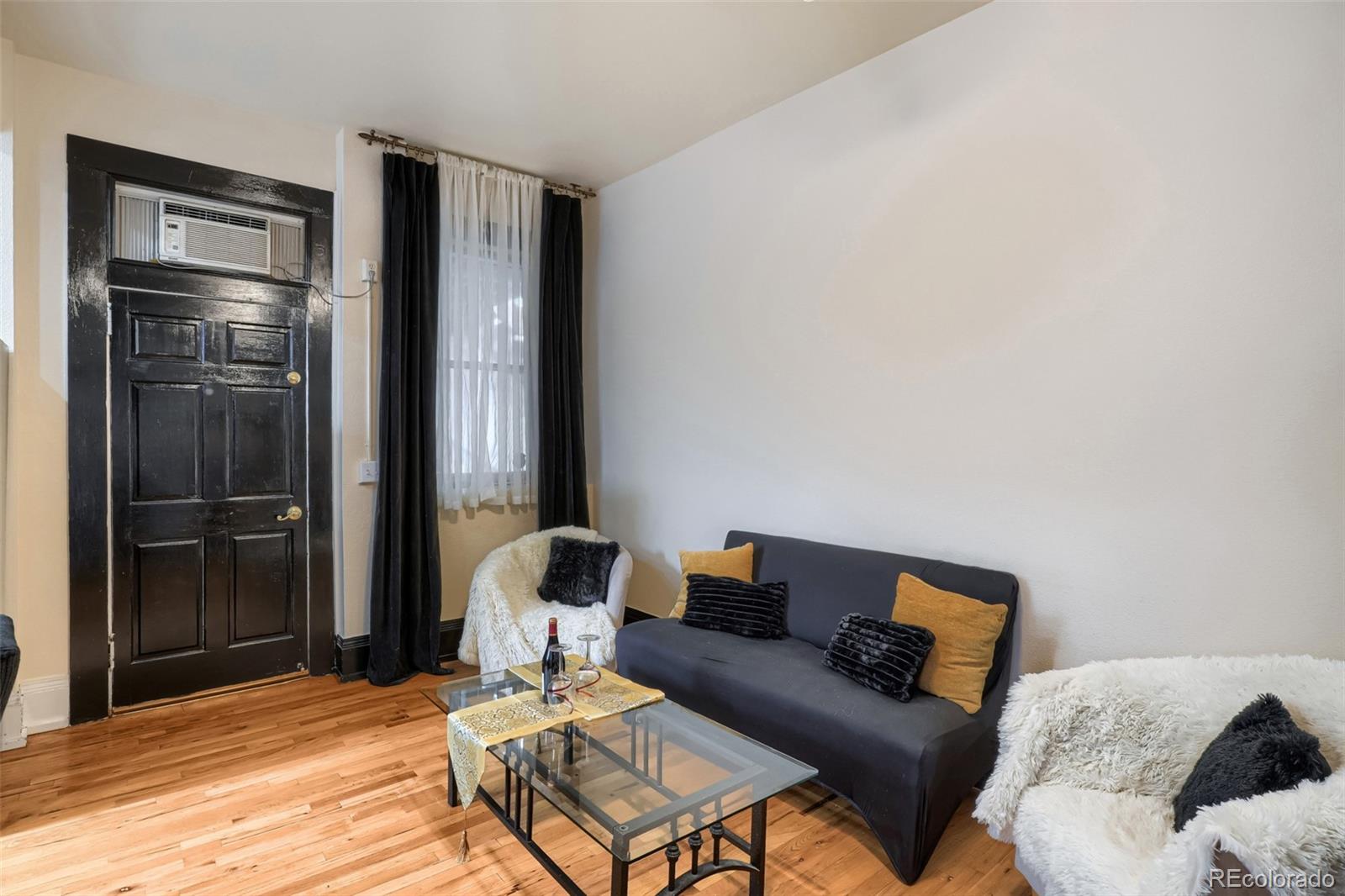 MLS Image #18 for 1368 n downing street 3,denver, Colorado