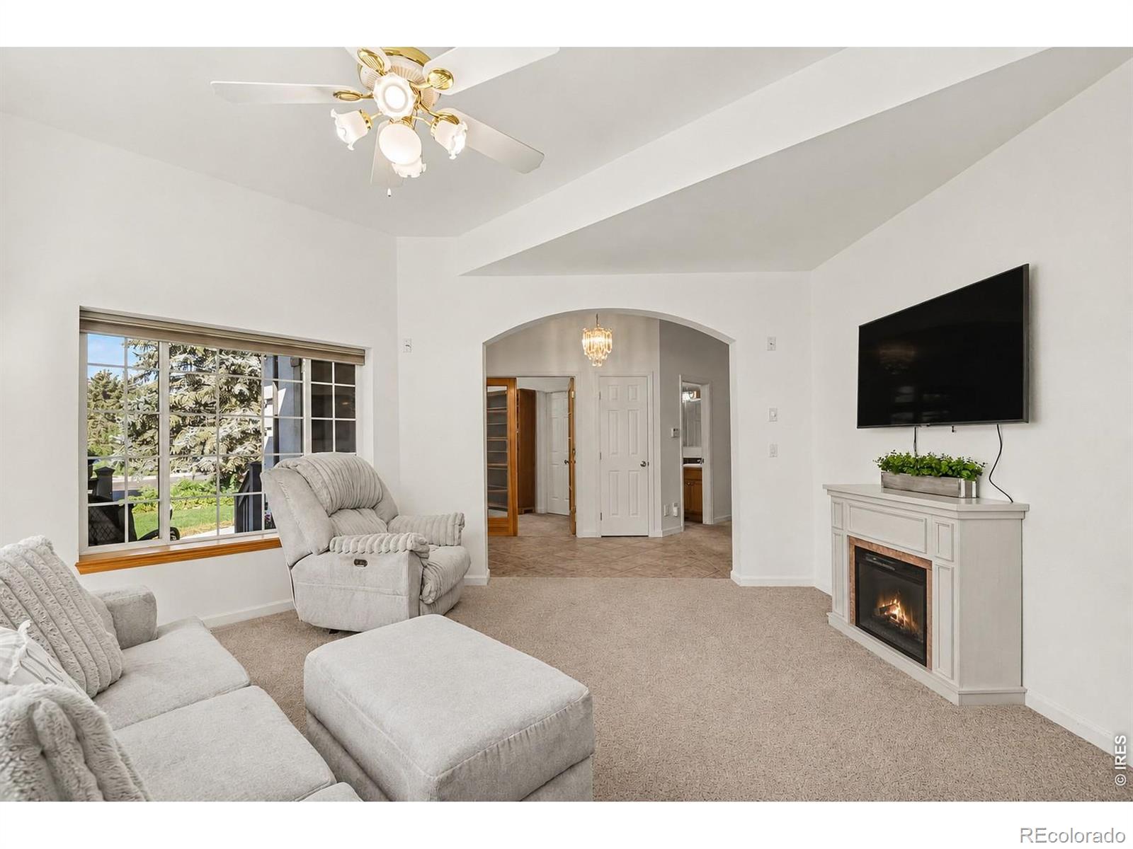 MLS Image #4 for 925  falcon ridge court,eaton, Colorado