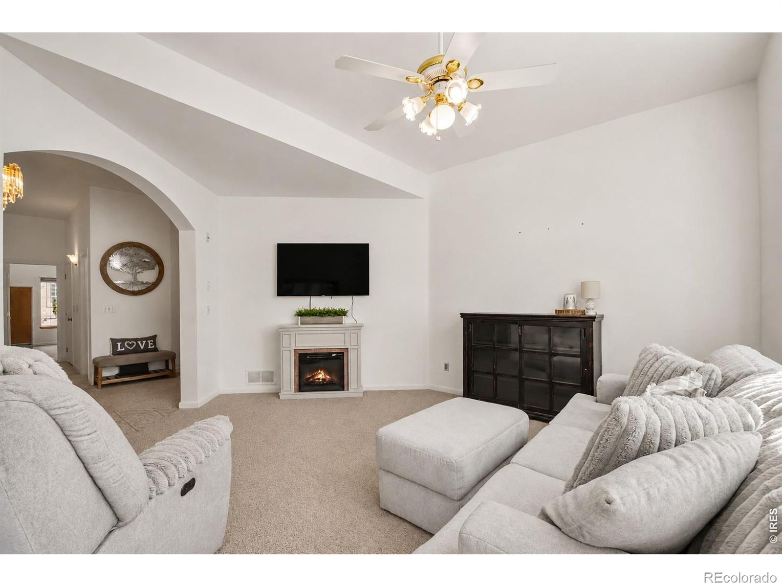 MLS Image #5 for 925  falcon ridge court,eaton, Colorado