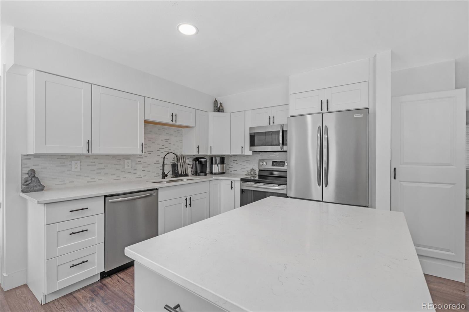 MLS Image #11 for 4234 w radcliff avenue,denver, Colorado