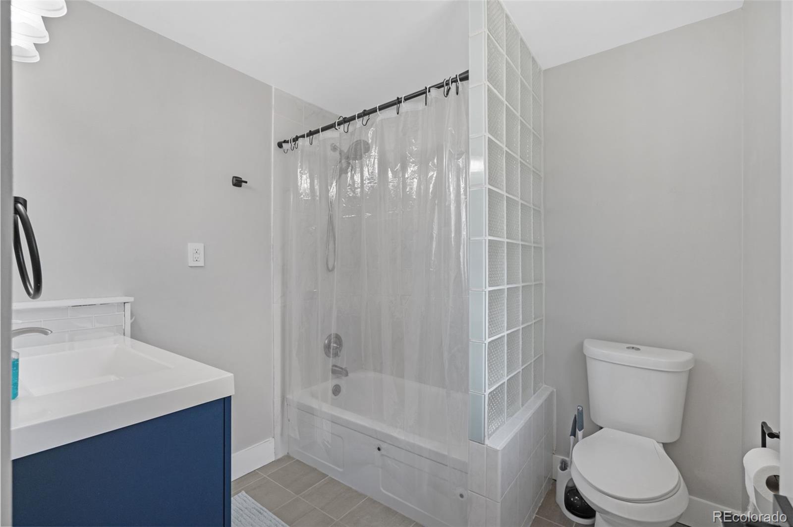 MLS Image #19 for 4234 w radcliff avenue,denver, Colorado