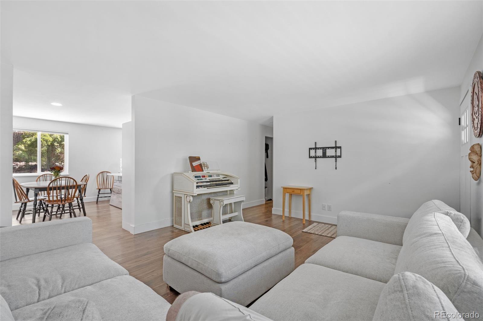 MLS Image #7 for 4234 w radcliff avenue,denver, Colorado