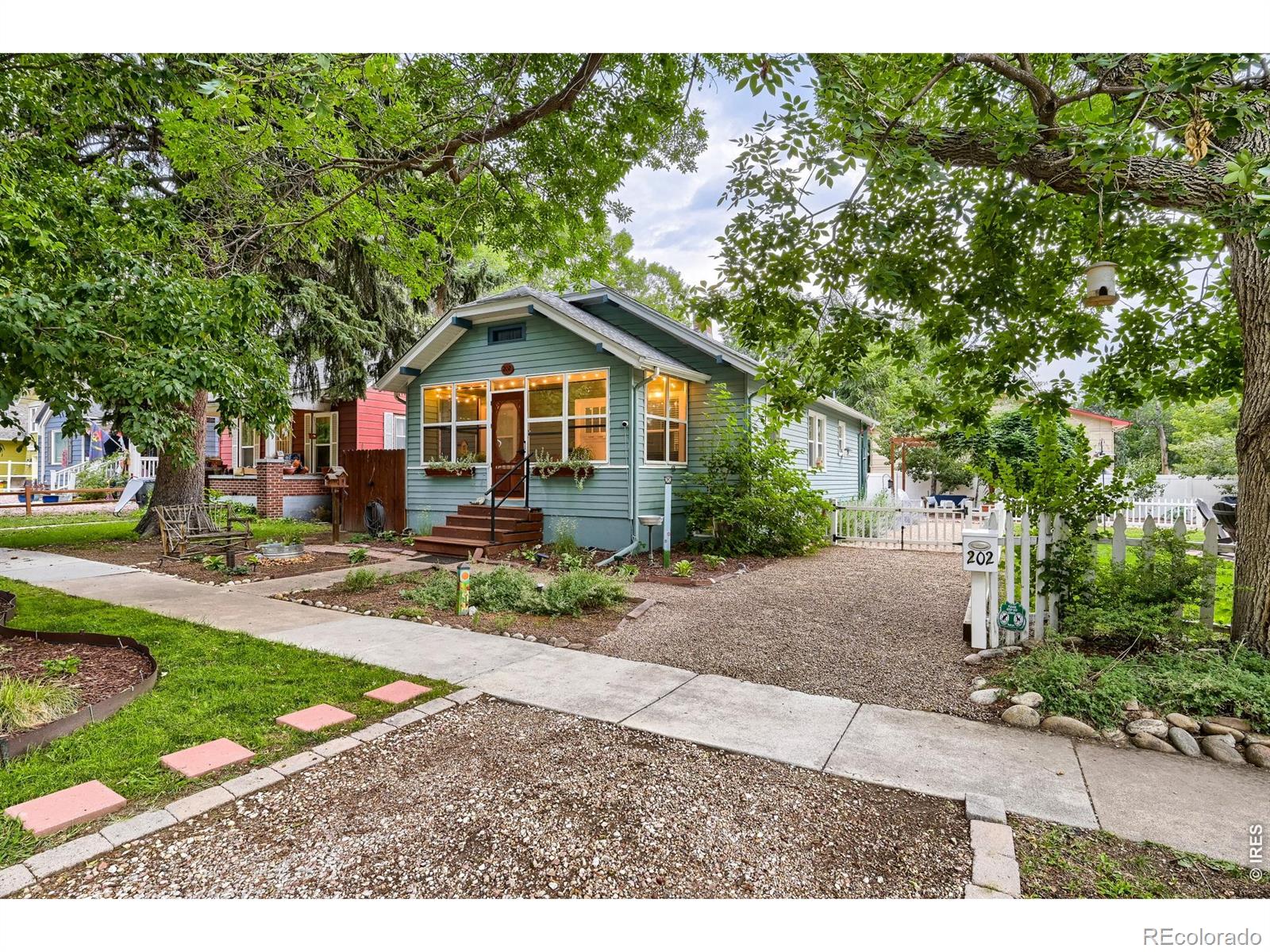 MLS Image #3 for 202  8th avenue,longmont, Colorado