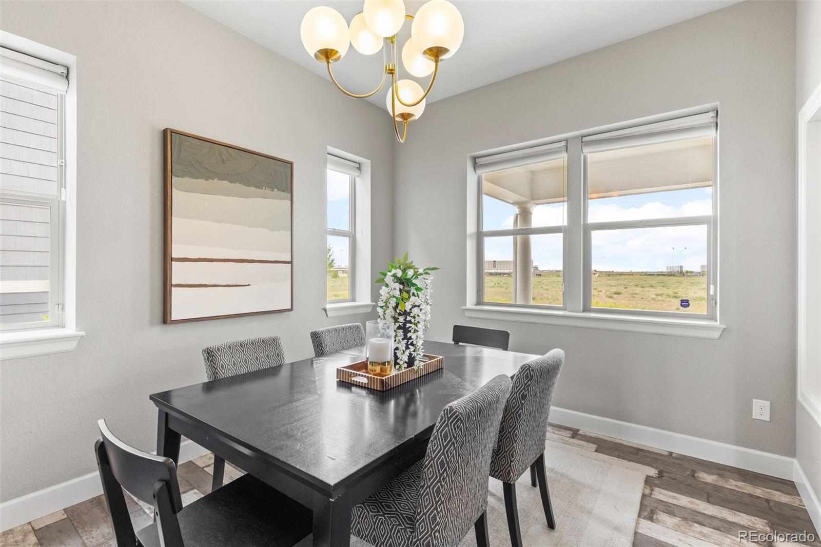MLS Image #15 for 9442 e 53rd avenue,denver, Colorado