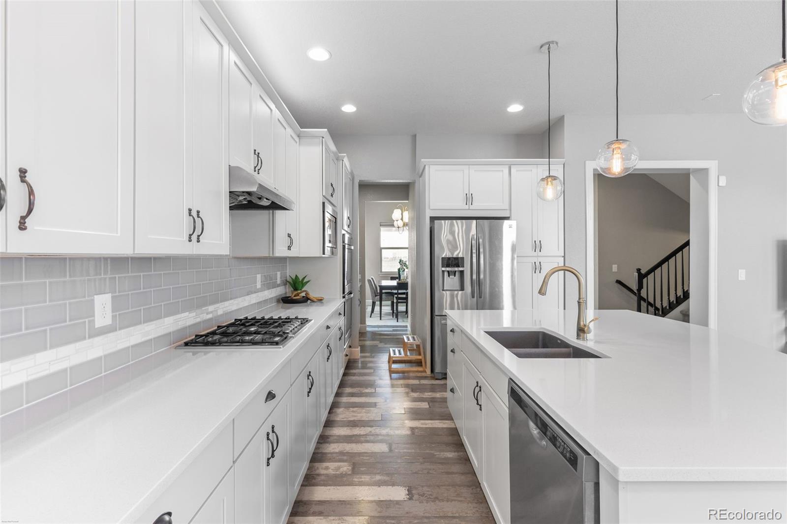 MLS Image #17 for 9442 e 53rd avenue,denver, Colorado
