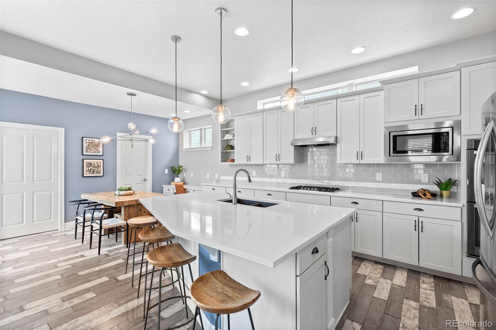 MLS Image #19 for 9442 e 53rd avenue,denver, Colorado