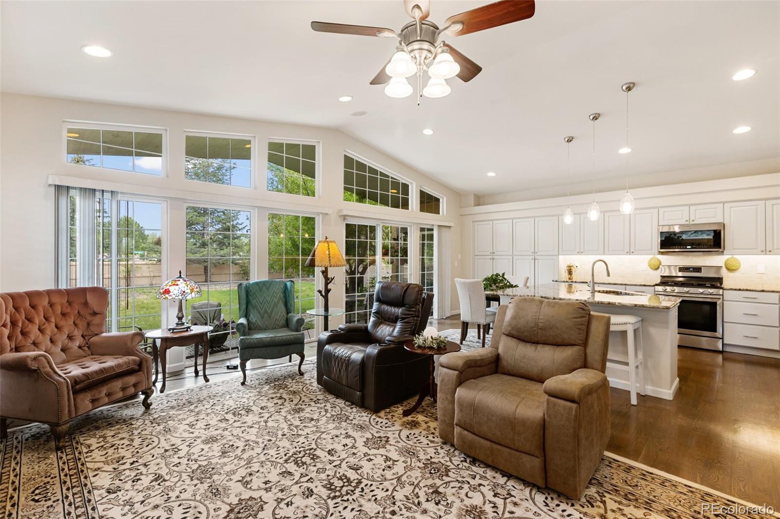 MLS Image #11 for 3385  hollycrest drive,colorado springs, Colorado
