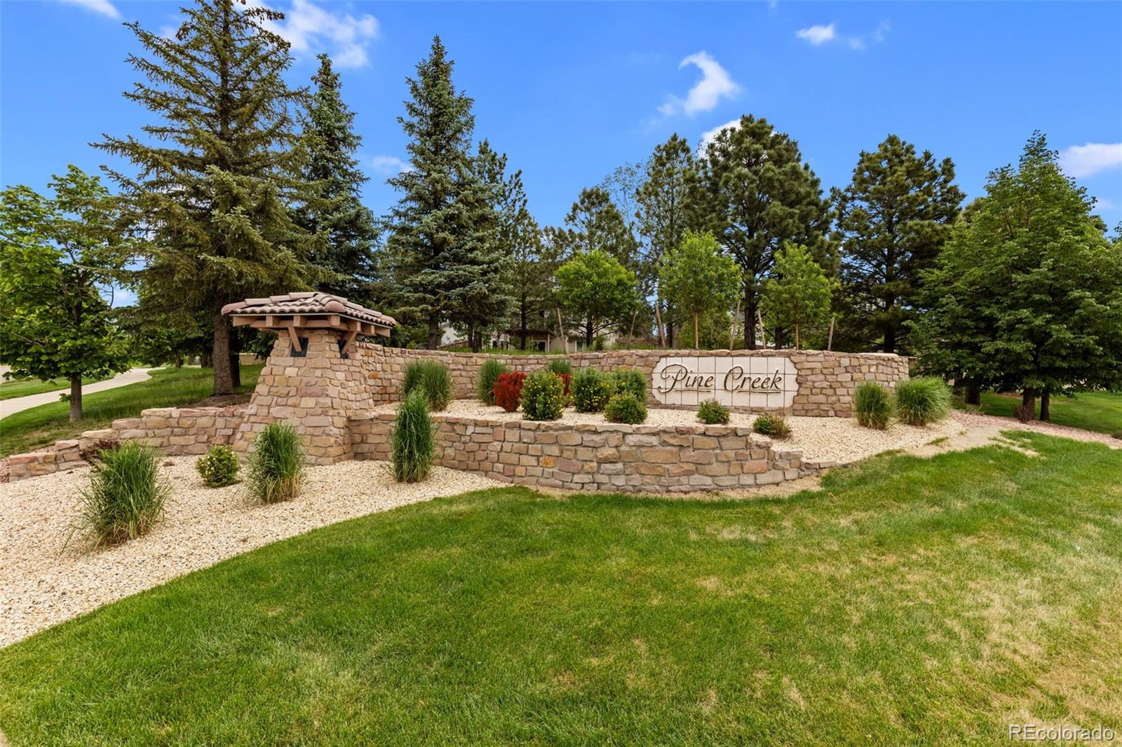MLS Image #2 for 3385  hollycrest drive,colorado springs, Colorado