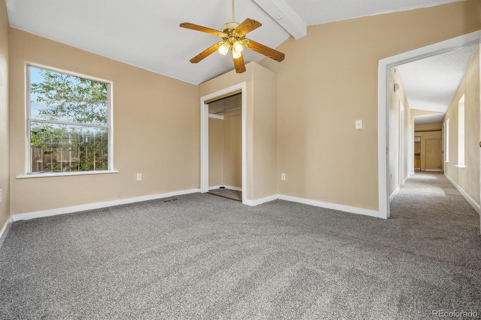 MLS Image #20 for 937 s vrain street,denver, Colorado