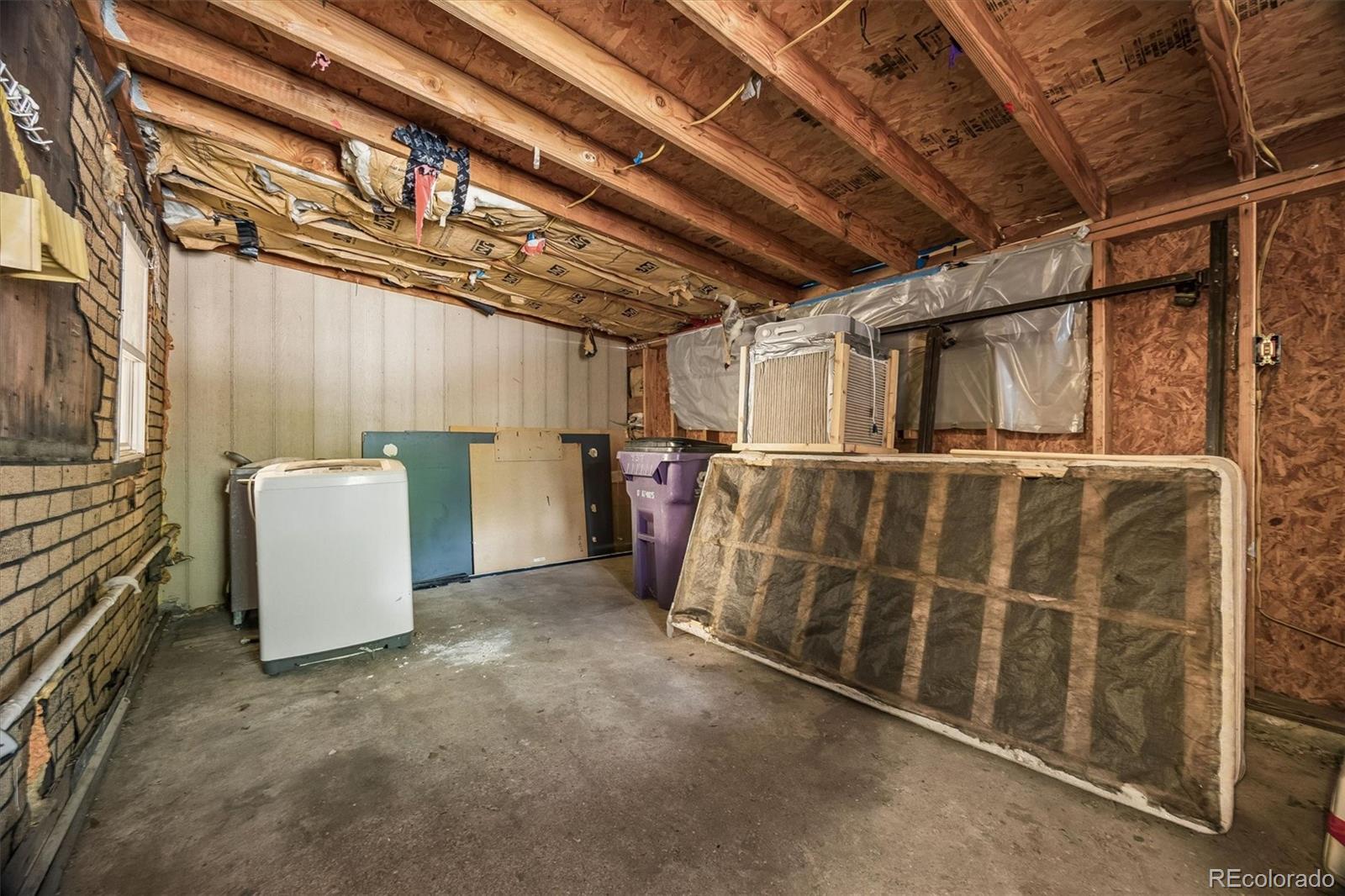 MLS Image #27 for 937 s vrain street,denver, Colorado