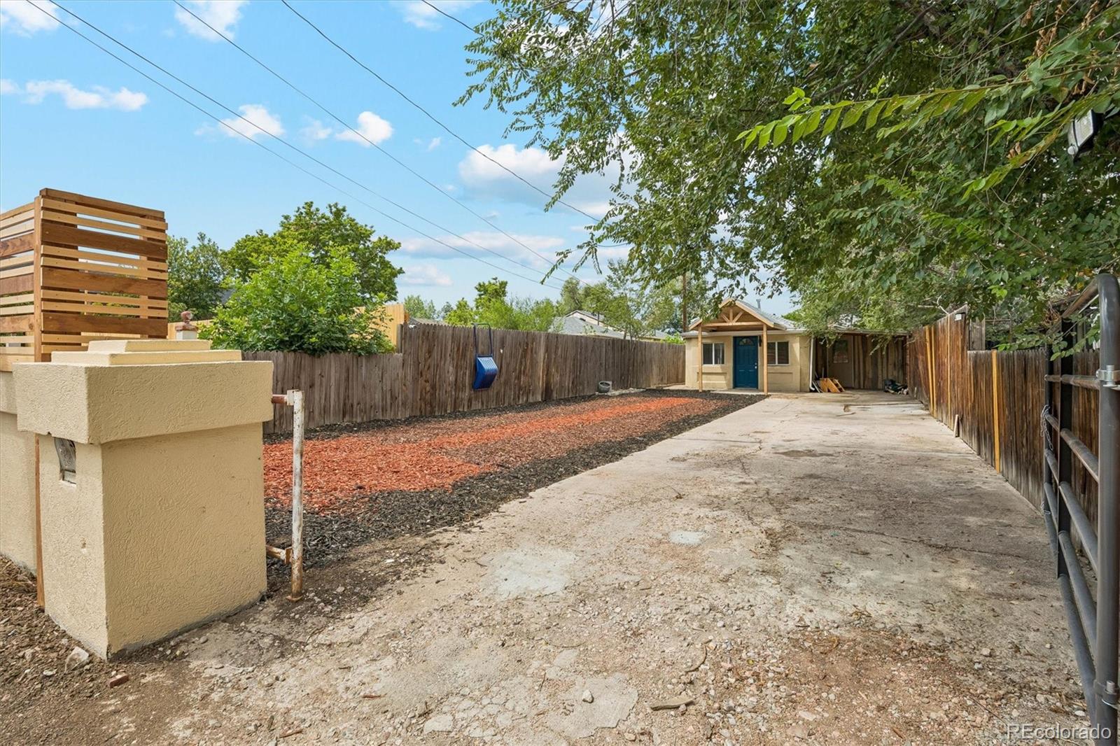MLS Image #31 for 937 s vrain street,denver, Colorado