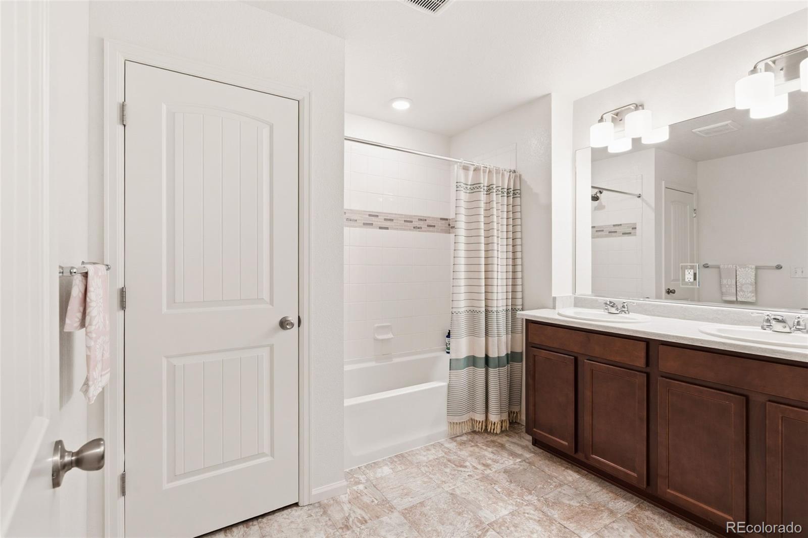 MLS Image #32 for 1916  coopers hawk court,brighton, Colorado