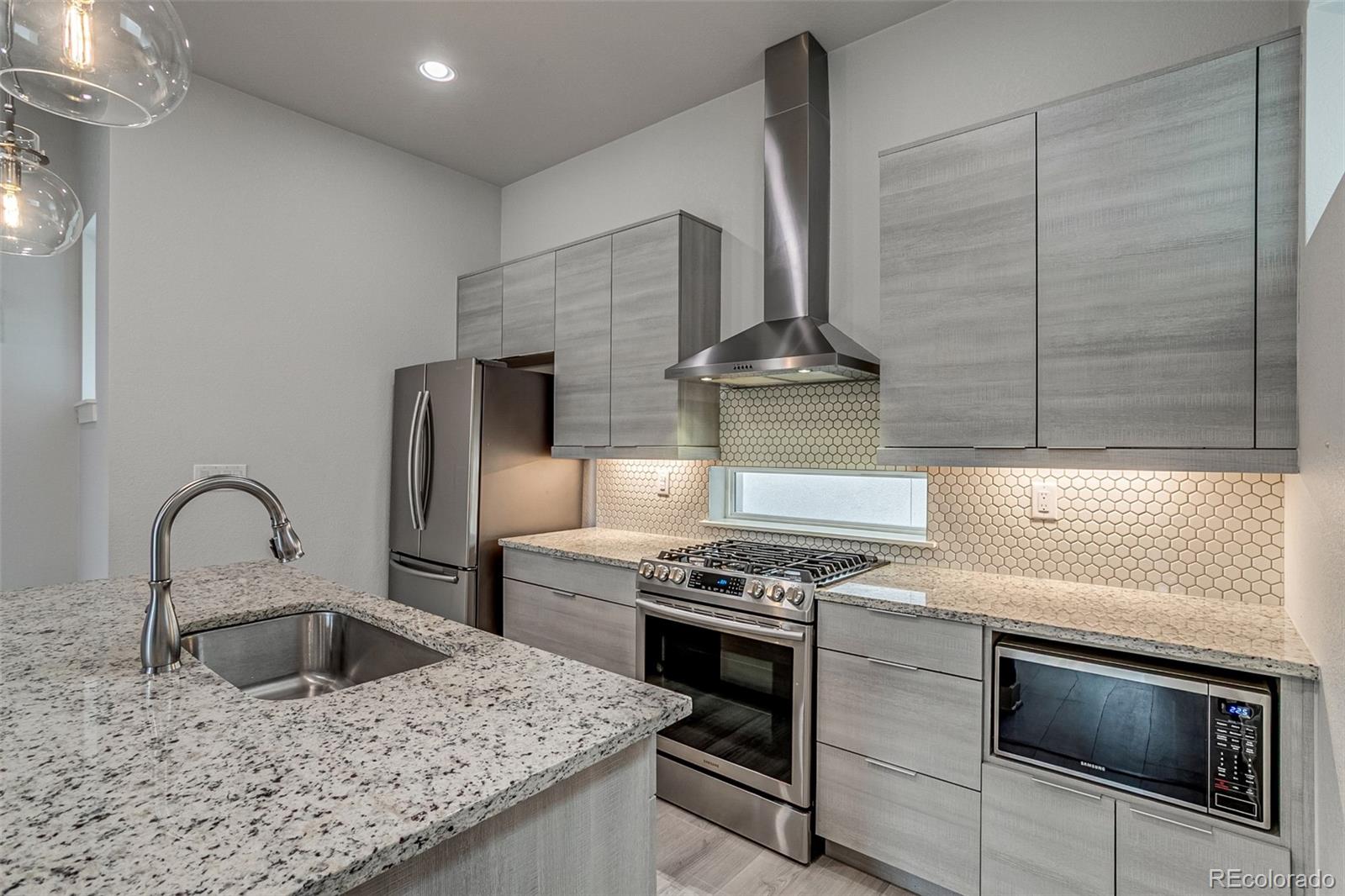 MLS Image #3 for 1621  king street,denver, Colorado