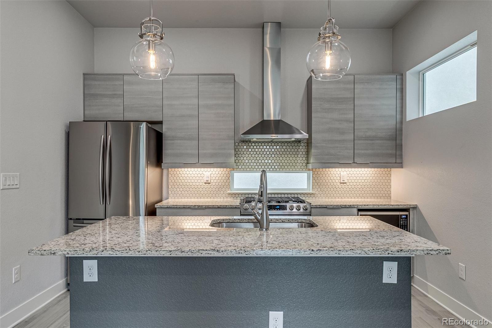 MLS Image #4 for 1621  king street,denver, Colorado