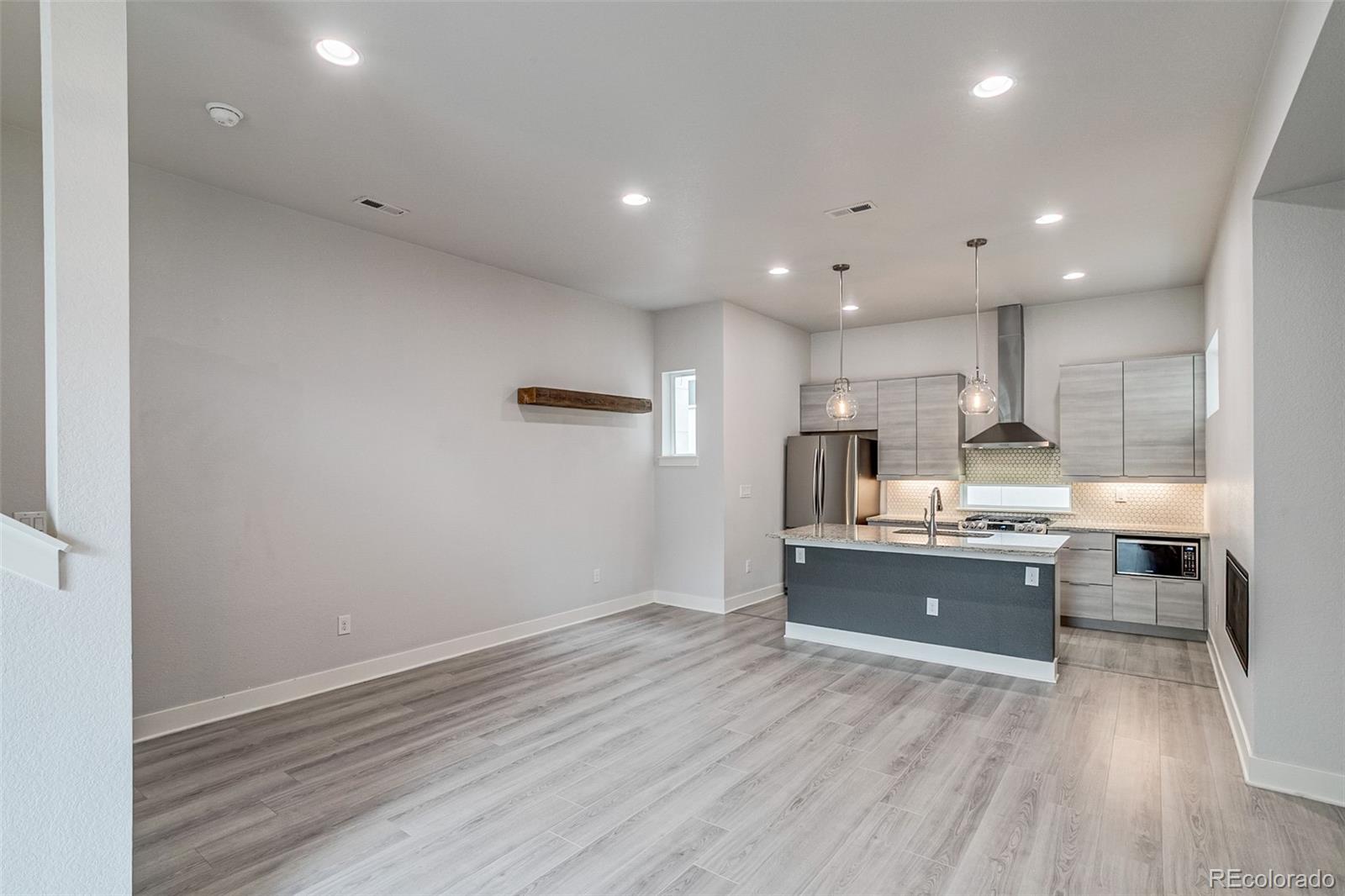 MLS Image #7 for 1621  king street,denver, Colorado