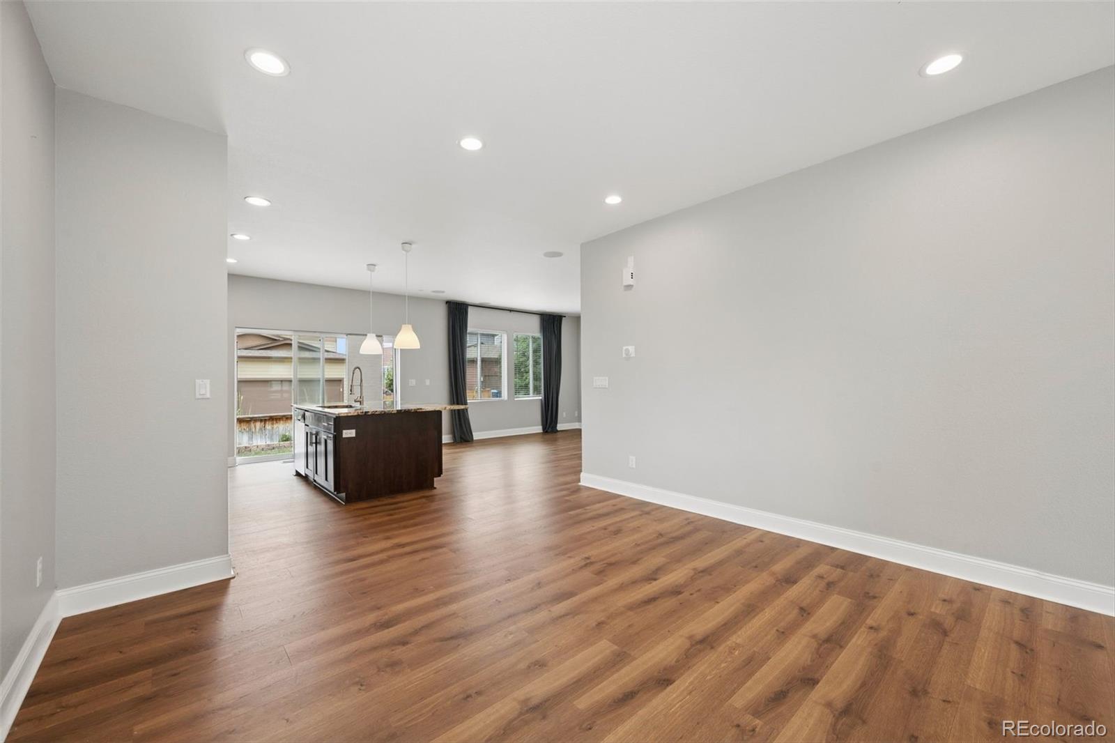 MLS Image #11 for 10201  truckee way,commerce city, Colorado