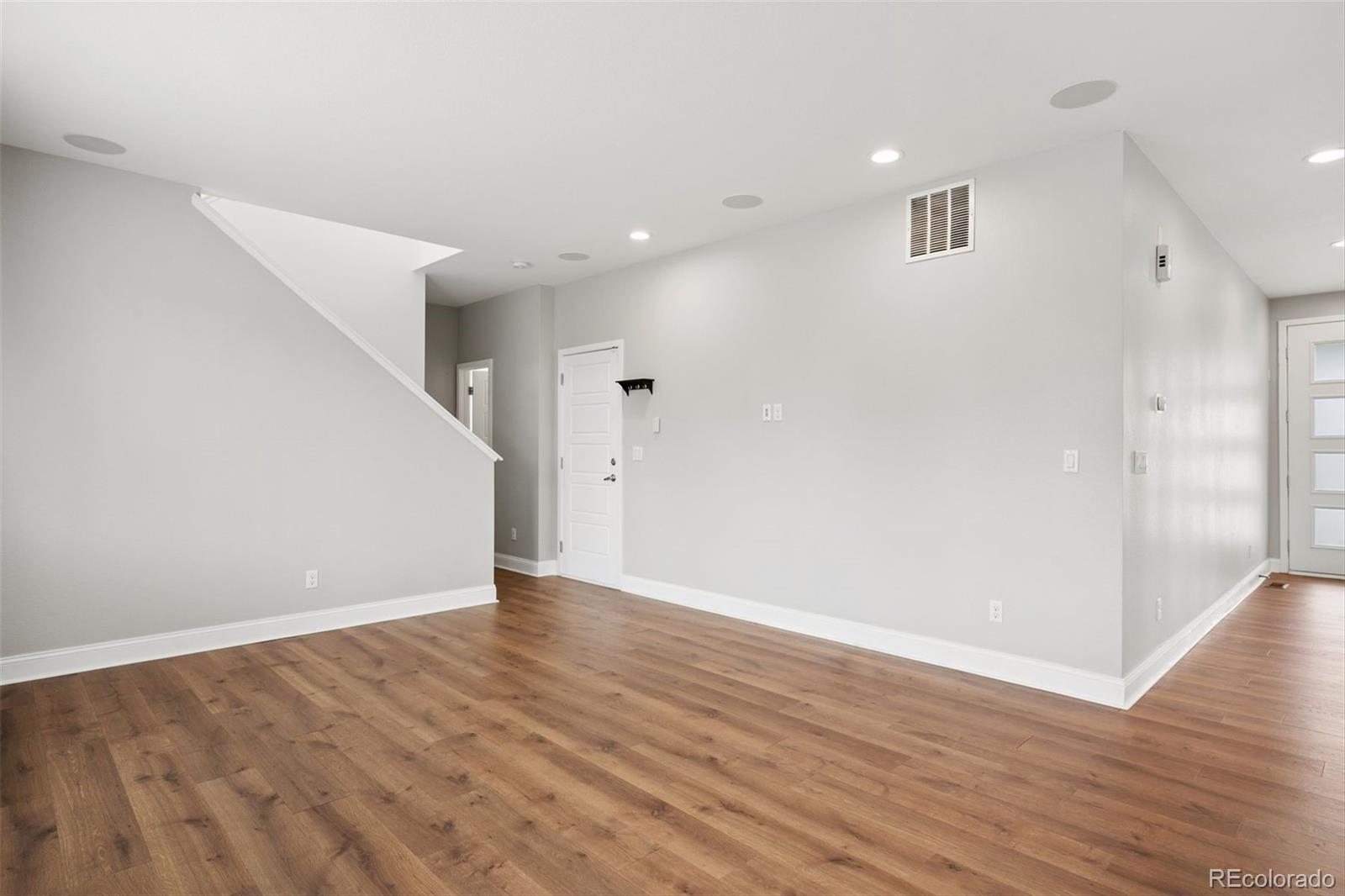 MLS Image #17 for 10201  truckee way,commerce city, Colorado