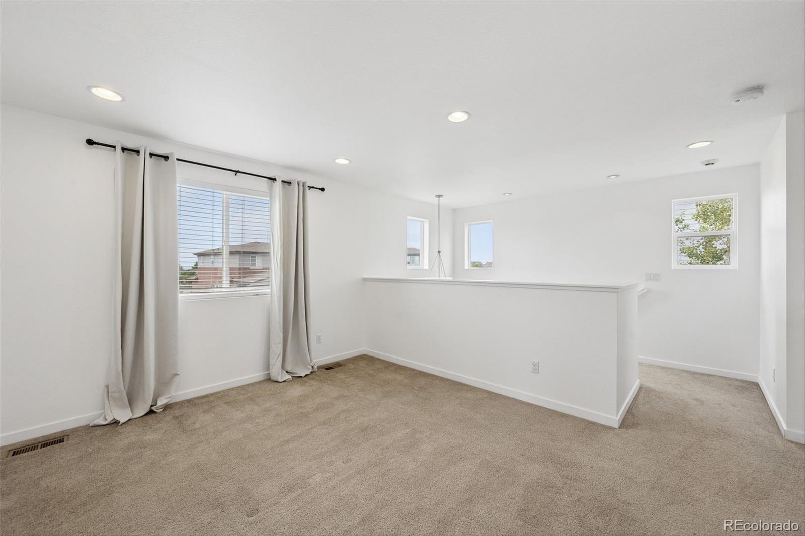 MLS Image #20 for 10201  truckee way,commerce city, Colorado