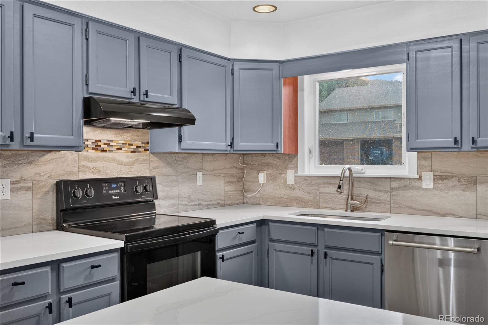 MLS Image #8 for 440 s larkspur drive,castle rock, Colorado
