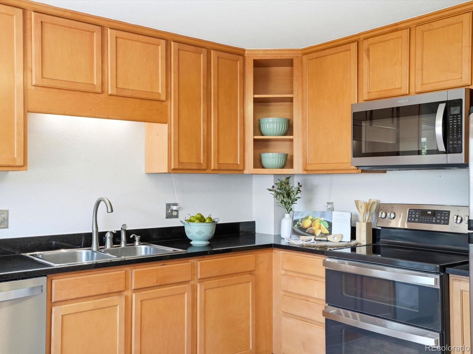 MLS Image #10 for 6309  eaton court,arvada, Colorado