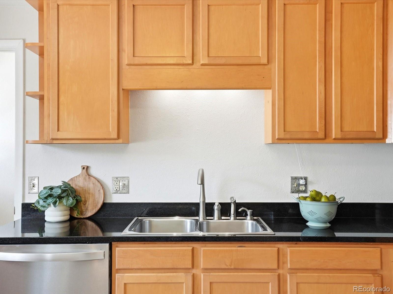 MLS Image #11 for 6309  eaton court,arvada, Colorado
