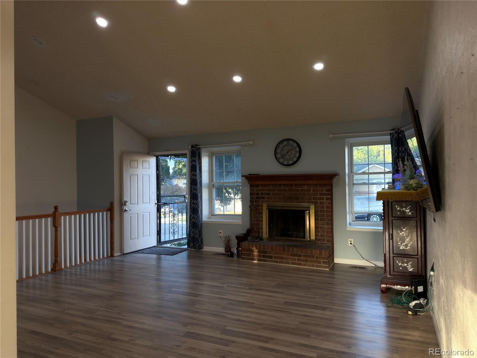 MLS Image #4 for 5695 s routt street,littleton, Colorado