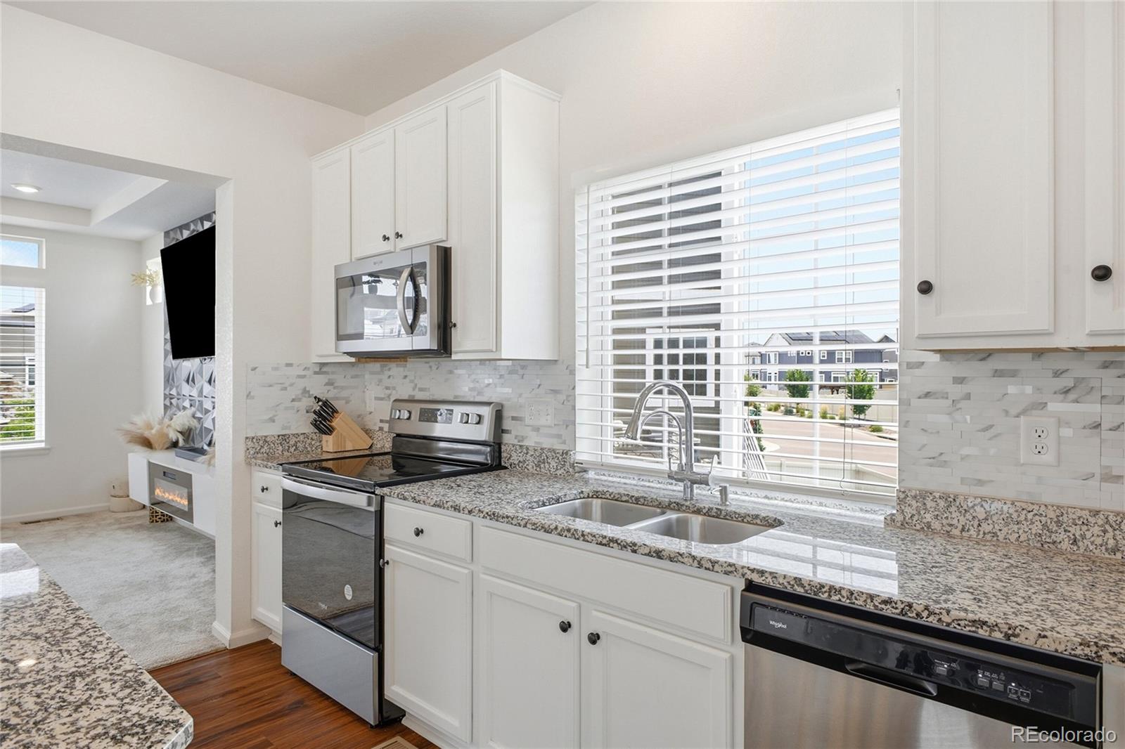 MLS Image #14 for 4003 n quatar court,aurora, Colorado