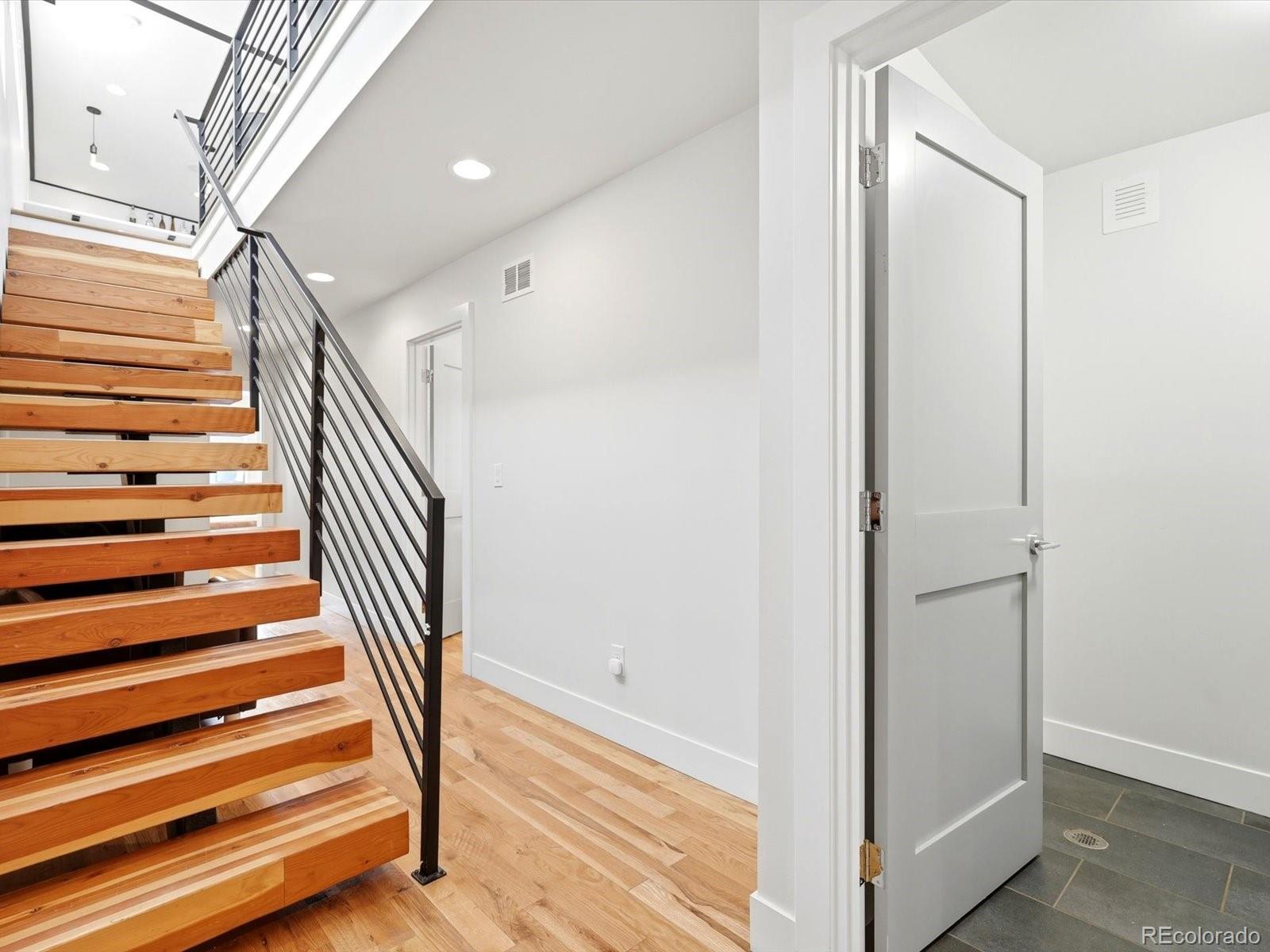 MLS Image #39 for 3145  wyandot street,denver, Colorado
