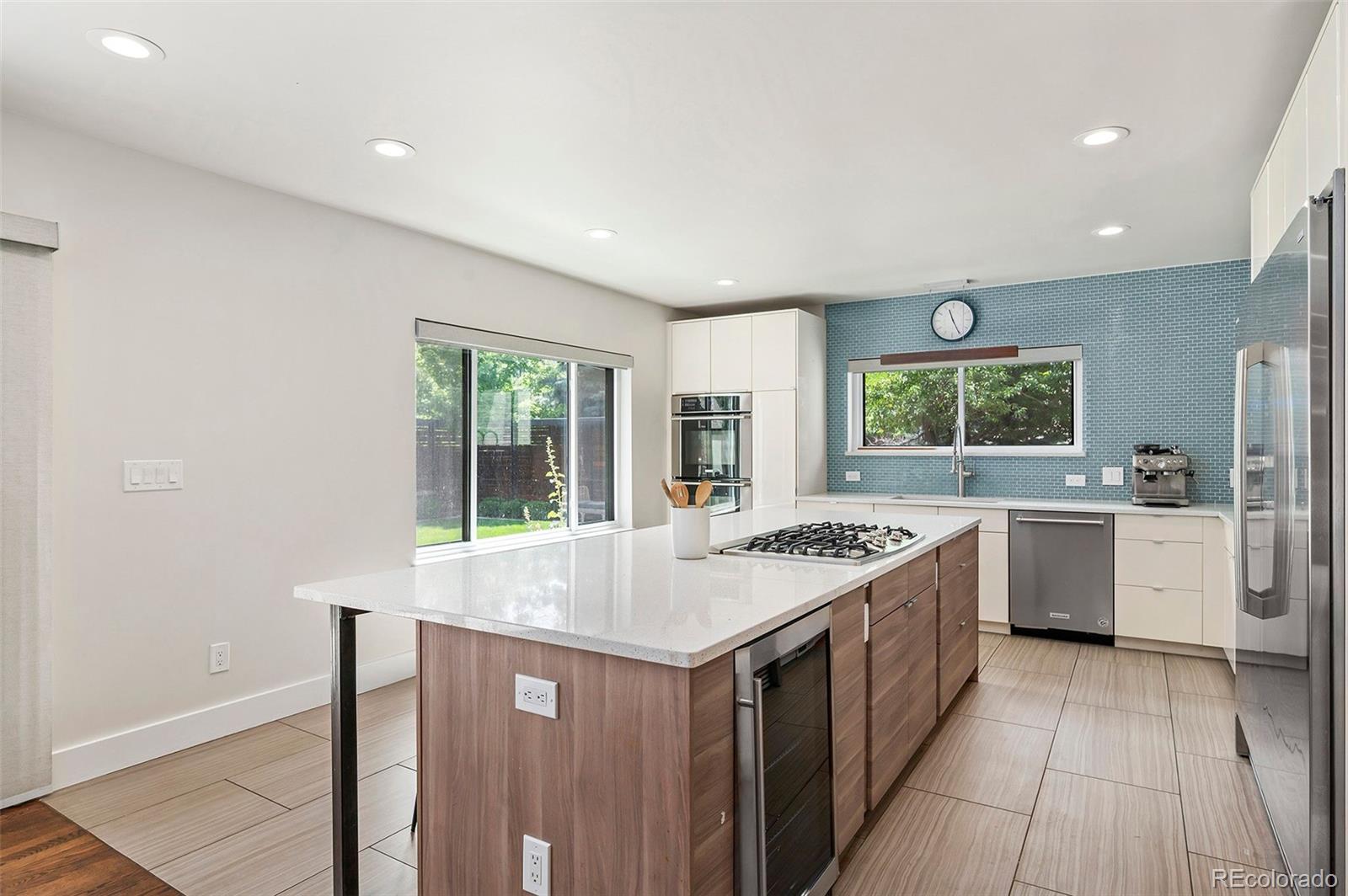 MLS Image #14 for 230 s dexter street,denver, Colorado
