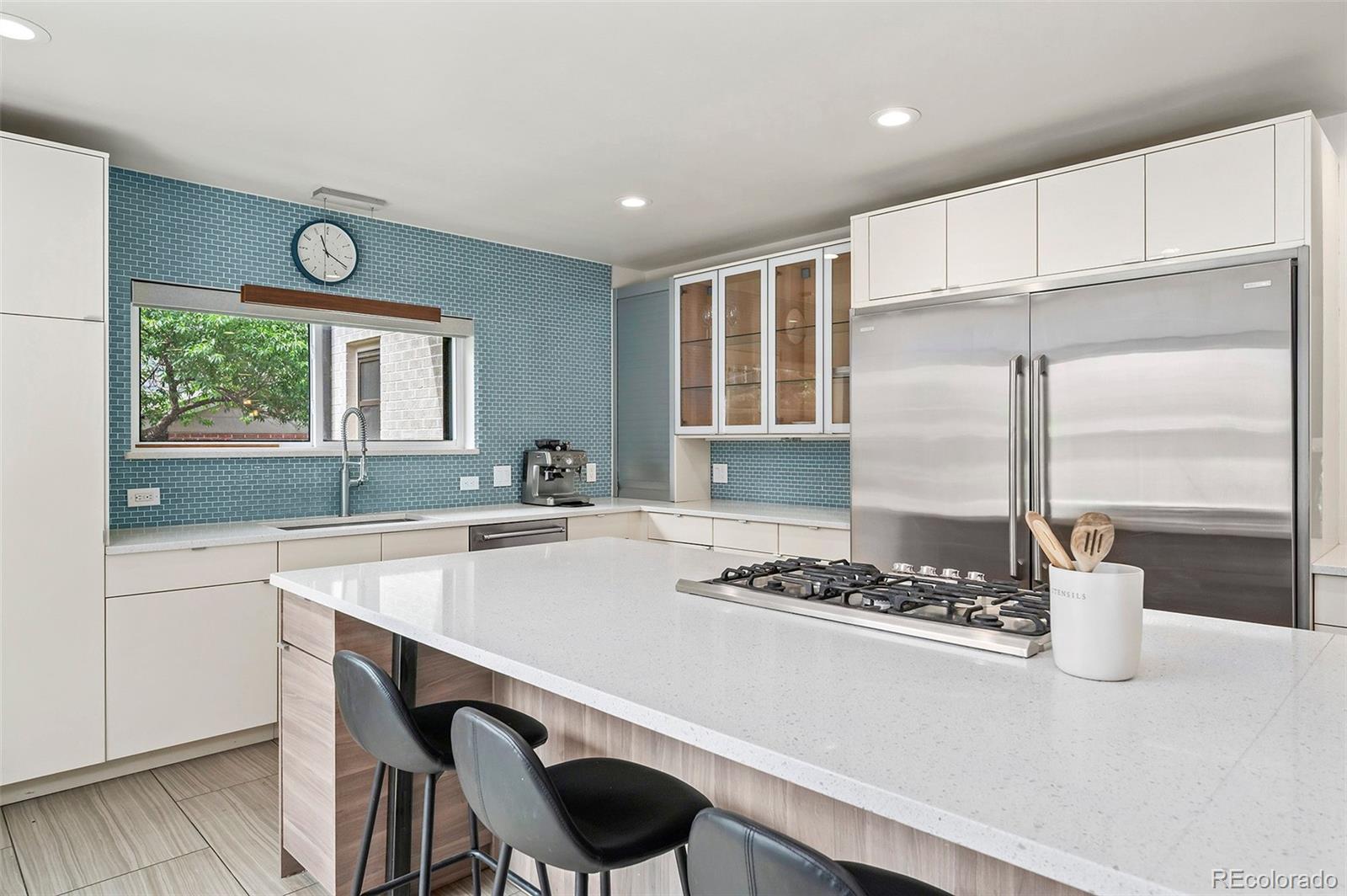 MLS Image #15 for 230 s dexter street,denver, Colorado