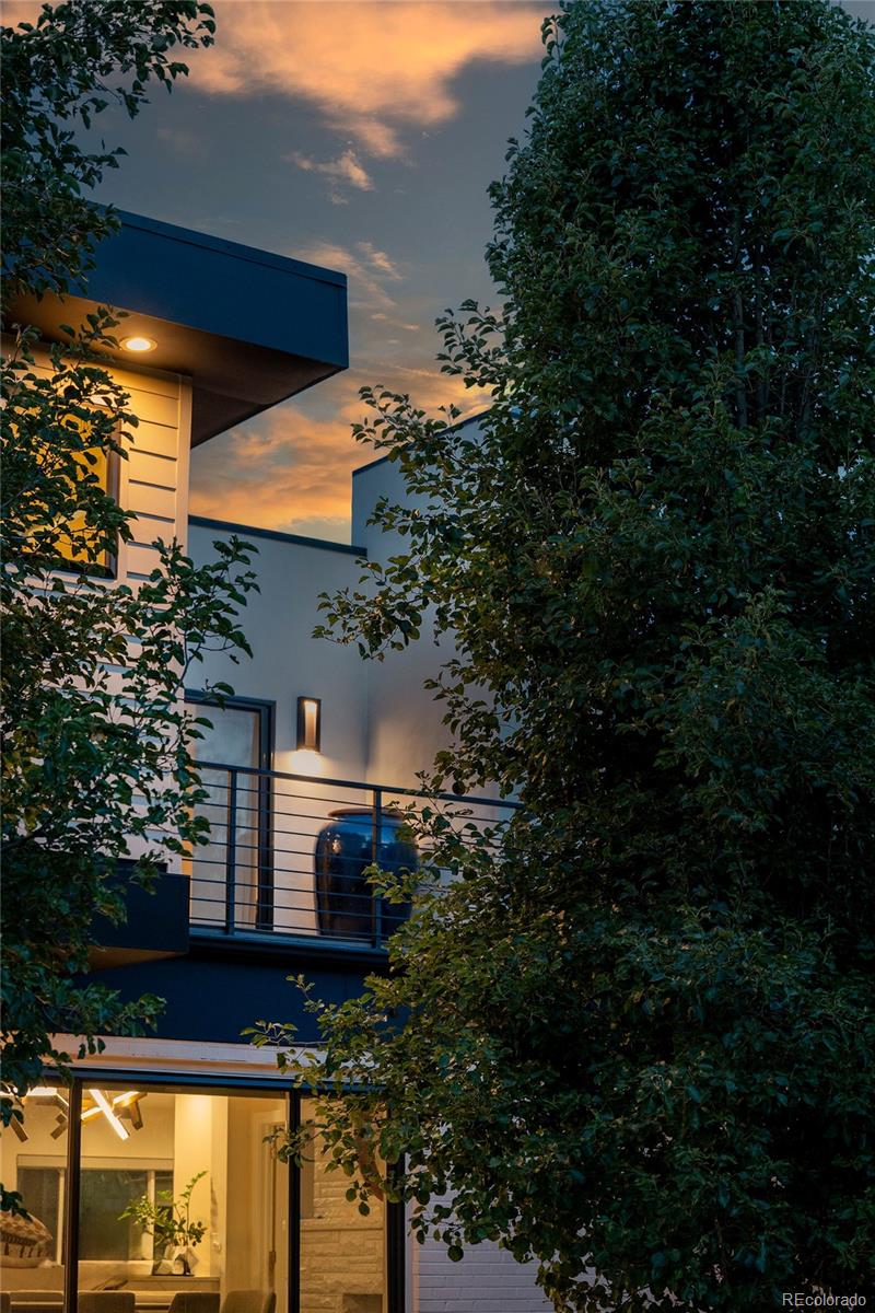 MLS Image #3 for 230 s dexter street,denver, Colorado