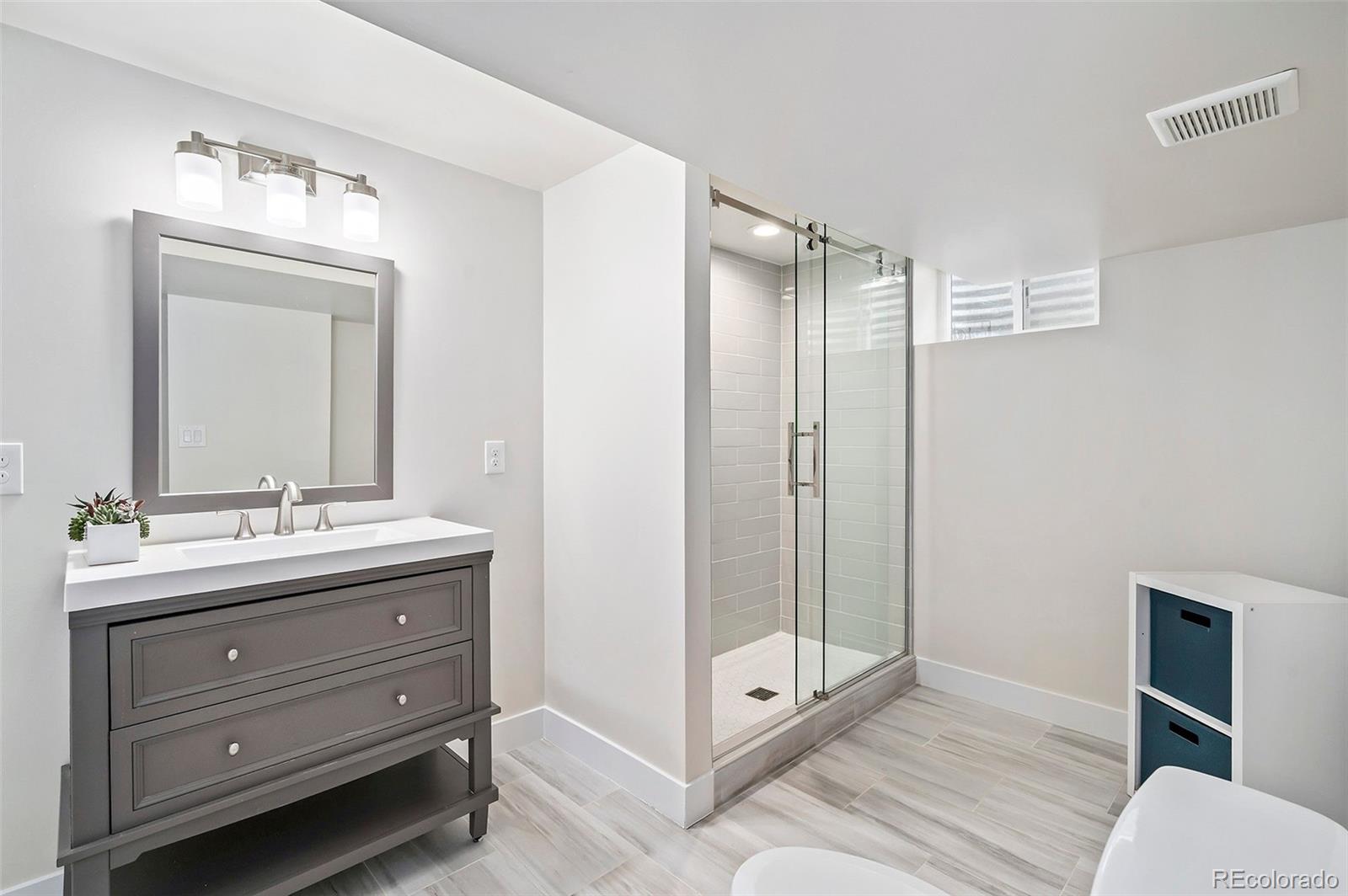 MLS Image #39 for 230 s dexter street,denver, Colorado