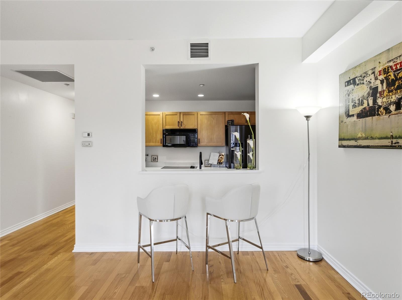 MLS Image #10 for 300 w 11th avenue,denver, Colorado