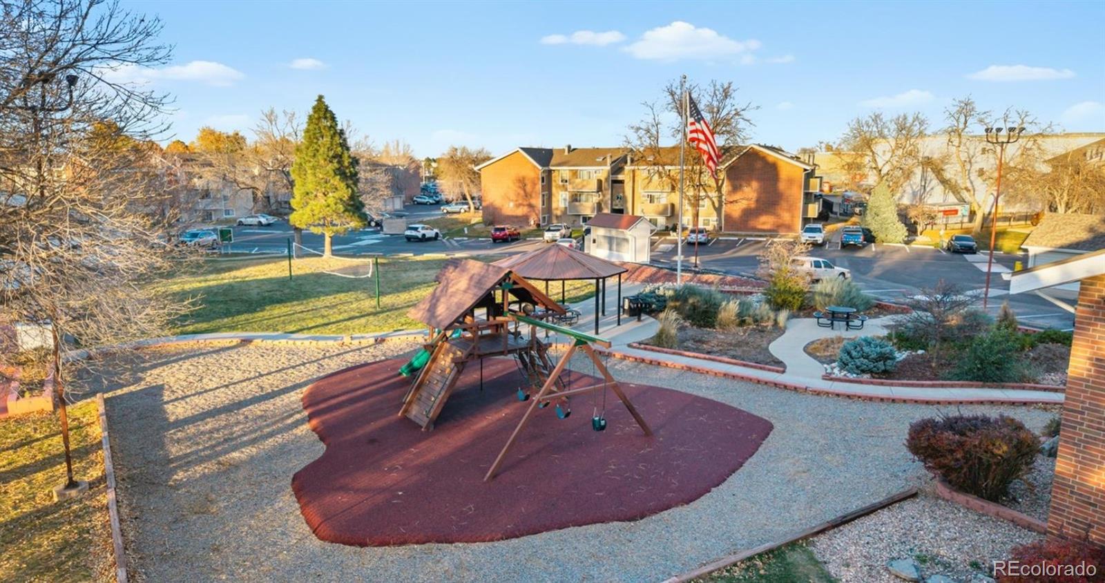 MLS Image #11 for 10150 e virginia avenue,denver, Colorado