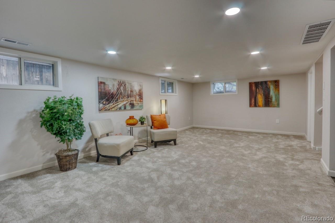 MLS Image #17 for 2175 s gilpin street,denver, Colorado