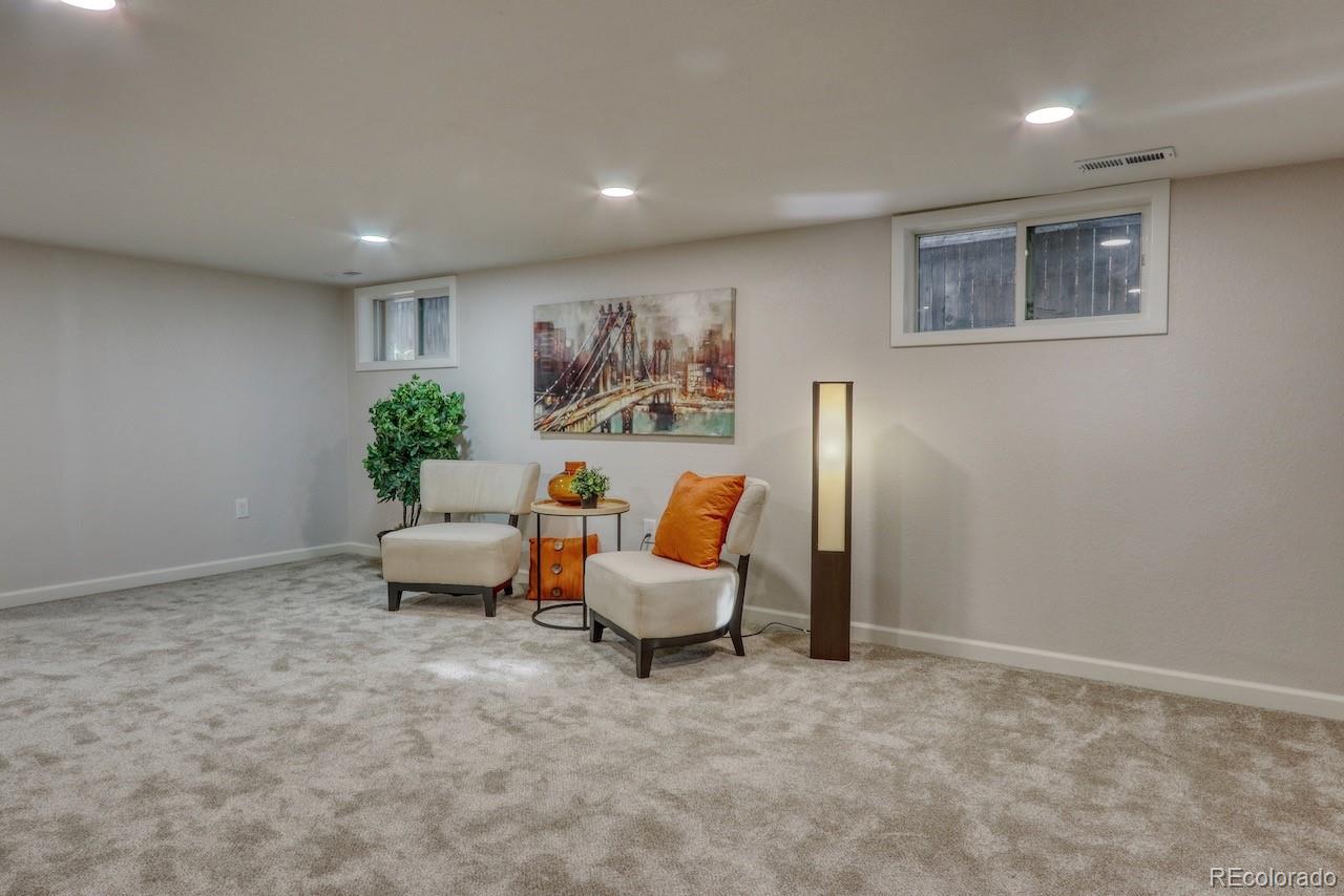 MLS Image #18 for 2175 s gilpin street,denver, Colorado