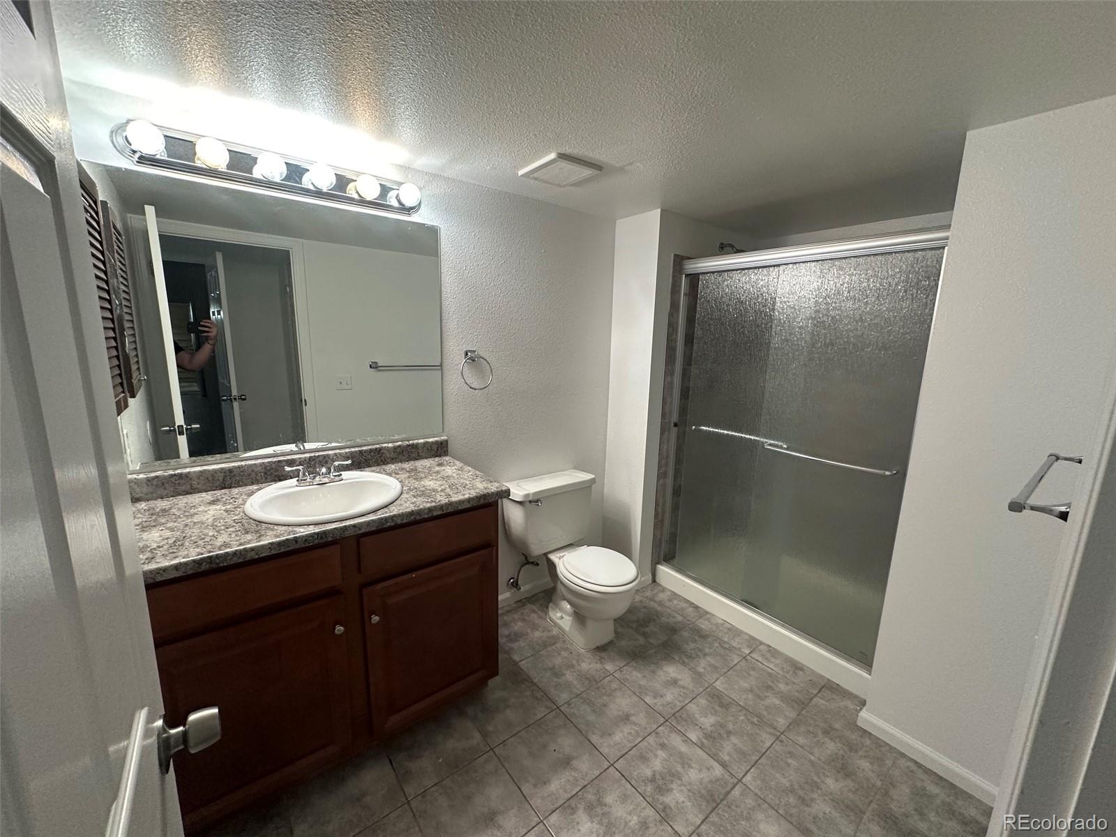 MLS Image #3 for 14500 e 2nd avenue,aurora, Colorado