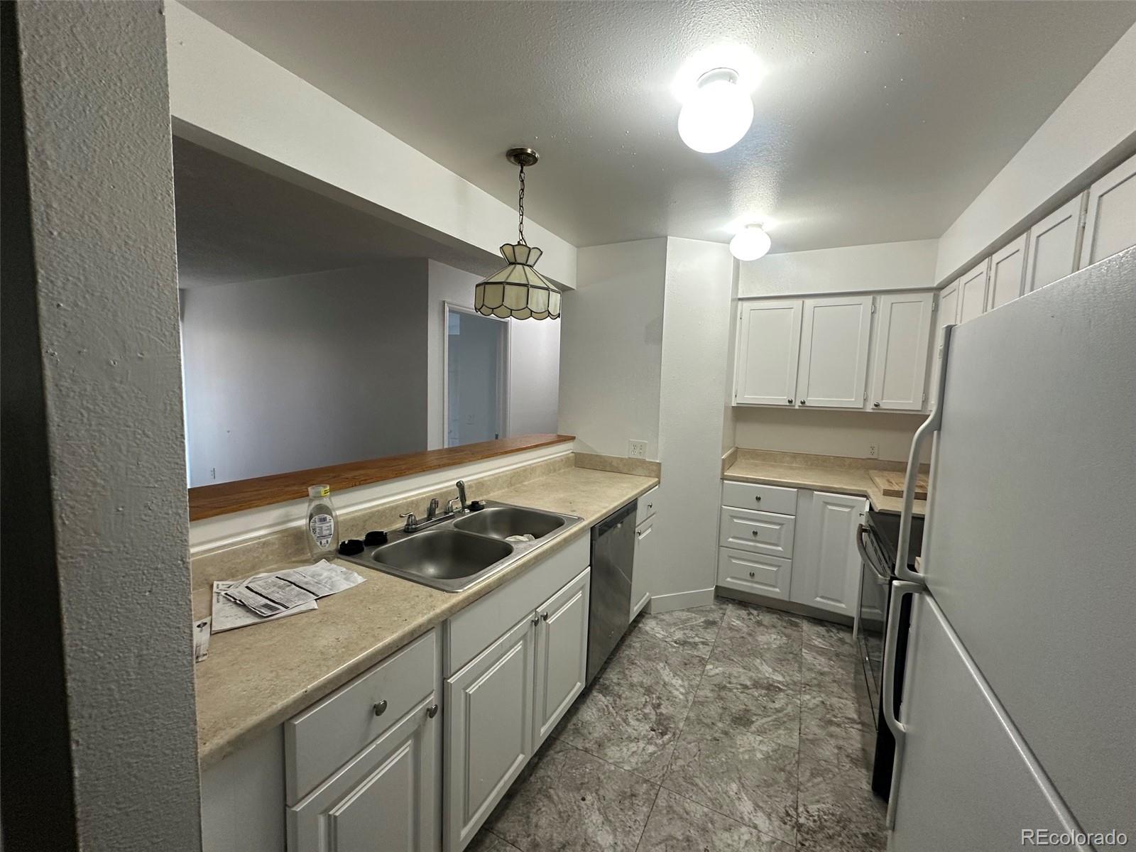 MLS Image #7 for 14500 e 2nd avenue,aurora, Colorado