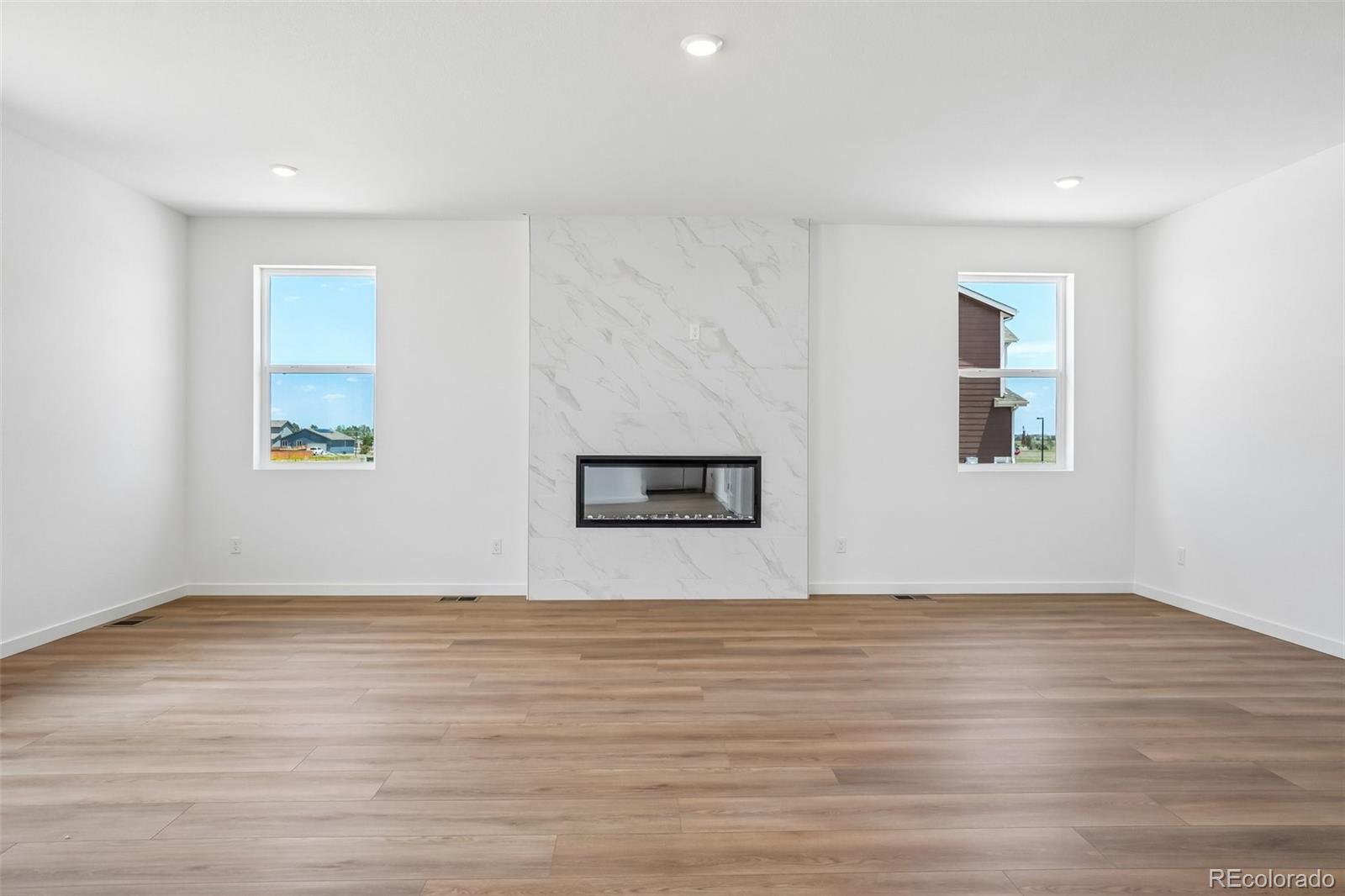 MLS Image #10 for 54973 e 28th place,strasburg, Colorado