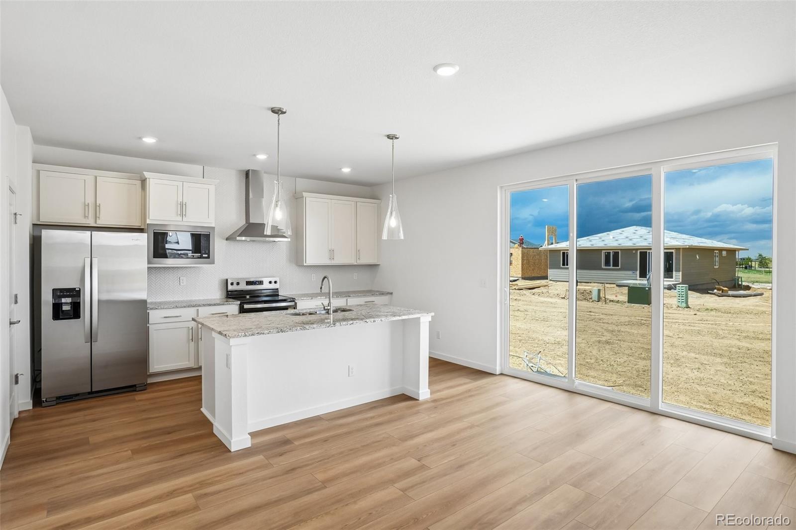 MLS Image #14 for 54973 e 28th place,strasburg, Colorado