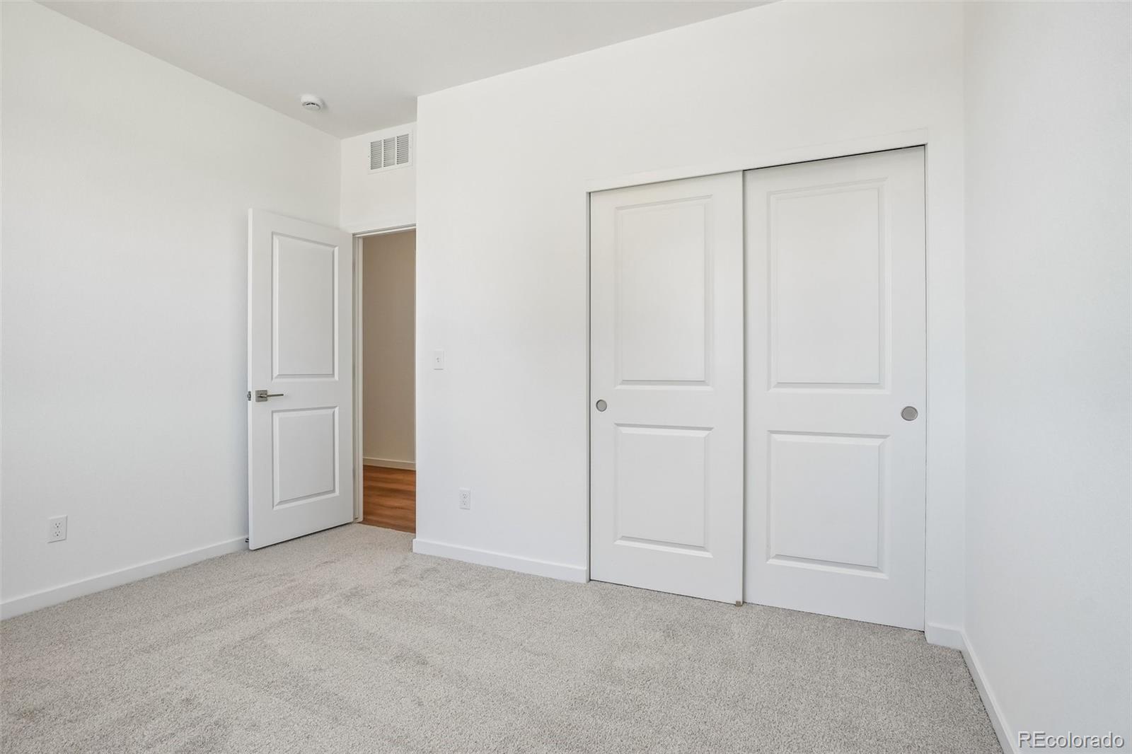 MLS Image #20 for 54973 e 28th place,strasburg, Colorado